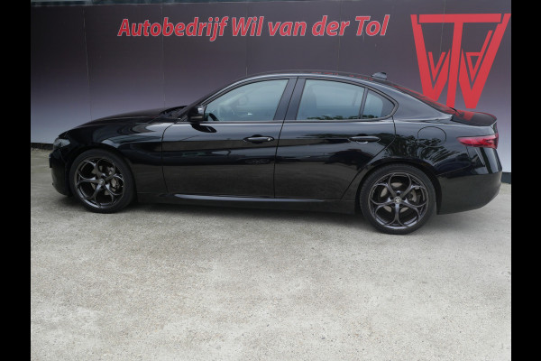 Alfa Romeo Giulia 2.0T SUPER | AUTOMAAT | NAVIGATIE | KEYLESS | DAB | 19 INCH | NL-AUTO!!