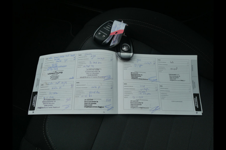 Alfa Romeo Giulia 2.0T SUPER | AUTOMAAT | NAVIGATIE | KEYLESS | DAB | 19 INCH | NL-AUTO!!