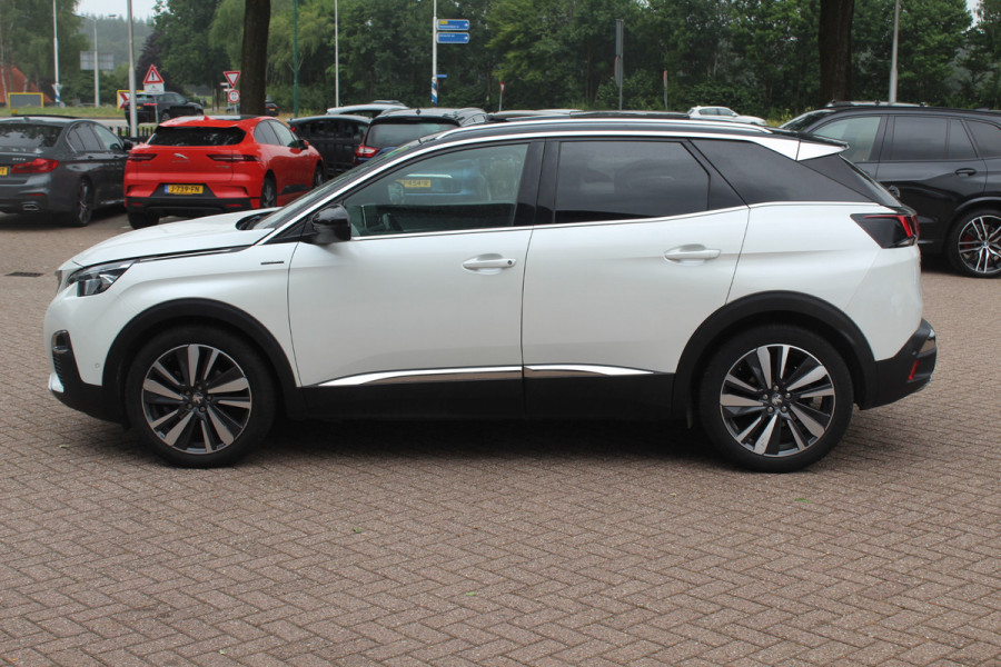 Peugeot 3008 1.6 PureTech GT Line / Panoramdak / Camera / Navigatie / 19'' / Keyless / Half leder / Focal Audio / Dodehoek / Cruise Control