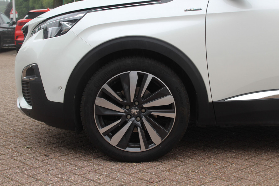 Peugeot 3008 1.6 PureTech GT Line / Panoramdak / Camera / Navigatie / 19'' / Keyless / Half leder / Focal Audio / Dodehoek / Cruise Control