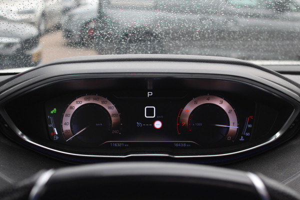 Peugeot 3008 1.6 PureTech GT Line / Panoramdak / Camera / Navigatie / 19'' / Keyless / Half leder / Focal Audio / Dodehoek / Cruise Control