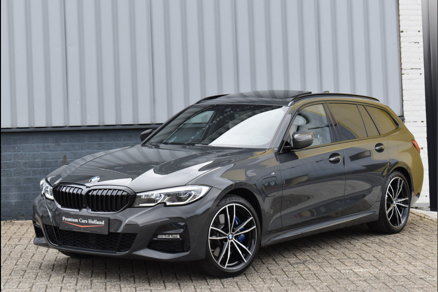 BMW 3 Serie Touring 330e xDrive M-Sport 292 Pk Pano Memory Head-Up Laser Vol Leder 19 Inch
