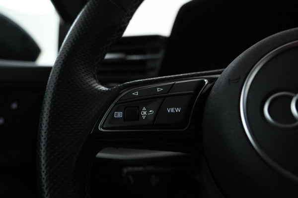 Audi A3 Limousine 30 TFSI S edition Nardo! S-line, Virtual, Climate, Apple carplay / Android auto.