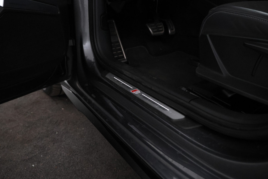 Audi A3 Limousine 30 TFSI S edition Nardo! S-line, Virtual, Climate, Apple carplay / Android auto.