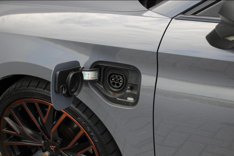 CUPRA Leon 1.4 e-Hybrid VZ Performance | Panodak | Keyless | Digital cockpit
