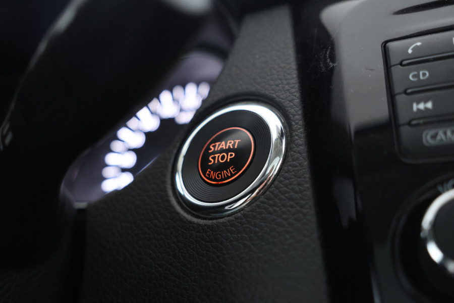 Nissan QASHQAI 1.2 N-Connecta Navigatie, Airco, Trekhaak