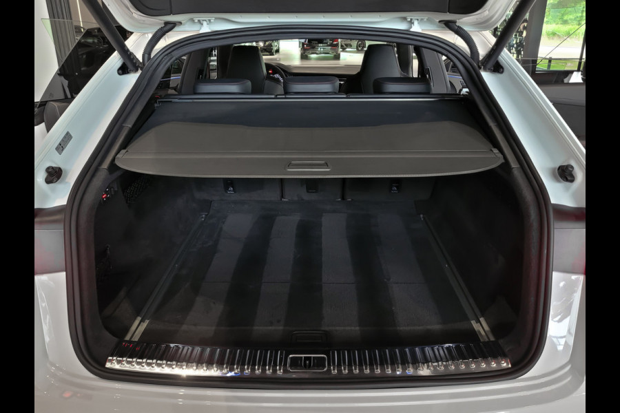 Audi RSQ8-R ABT 1 OF 125 740pk Gletscherwit metallic|Carbon|B&O|Massage|BTW