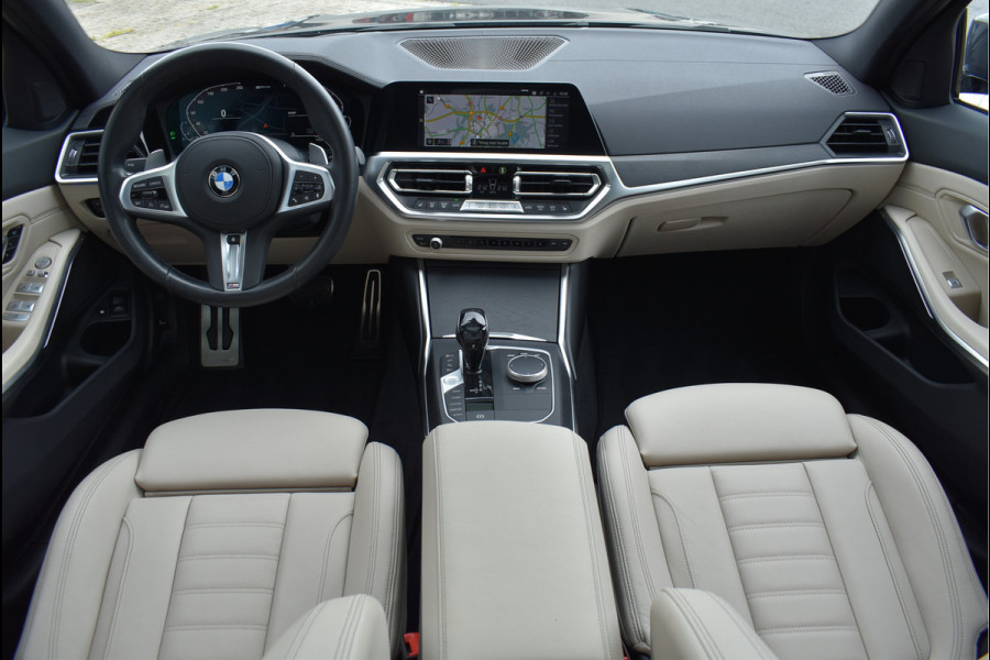 BMW 3 Serie Touring 330e xDrive M-Sport 292 Pk Pano Memory Head-Up Laser Vol Leder 19 Inch