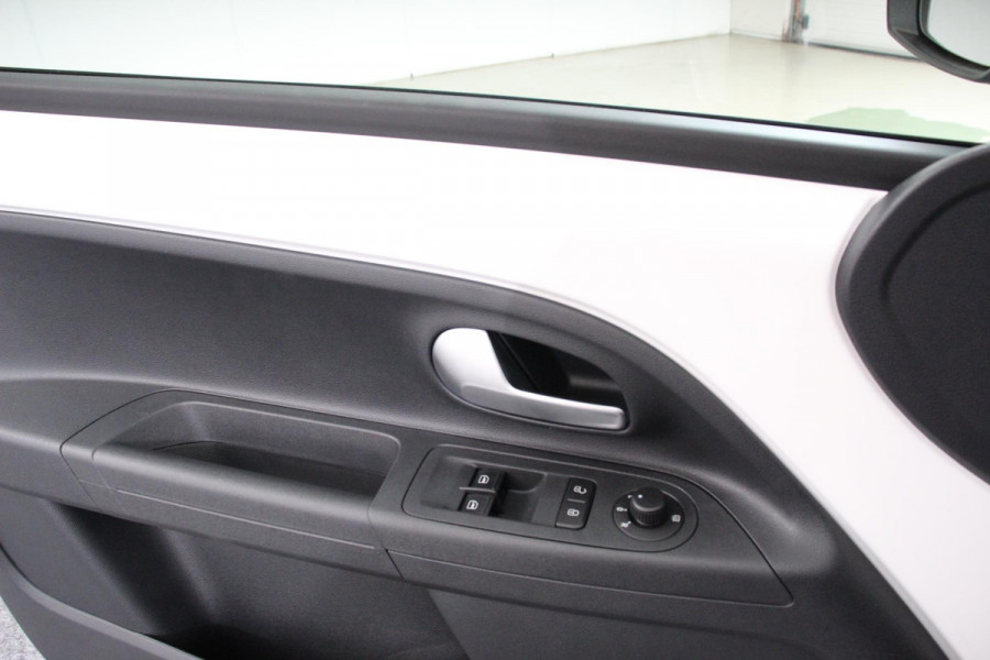Seat Mii Electric electric Plus Climate Control Bluetooth Parkeersensoren Achter Lichtmetalen Velgen