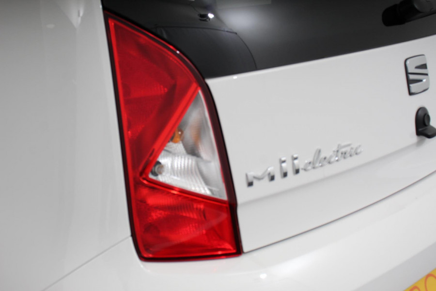 Seat Mii Electric electric Plus Climate Control Bluetooth Parkeersensoren Achter Lichtmetalen Velgen