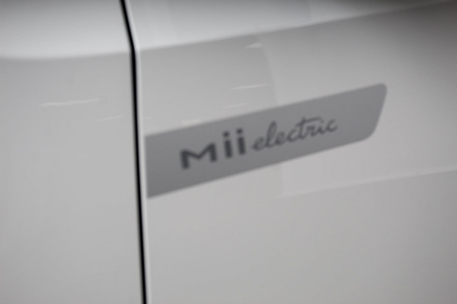 Seat Mii Electric electric Plus Climate Control Bluetooth Parkeersensoren Achter Lichtmetalen Velgen