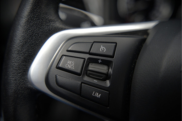 BMW 2 Serie Gran Tourer 218i 7p. Business Edition Plus | Automaat | Stoelverwarming | Stuurverwarming | Leer | Camera | Parkeersensoren | 7 Persoons | NAP | Dealer Onderhouden | Head-Up Display | Cruise Control | Adaptive Led | Climate Control