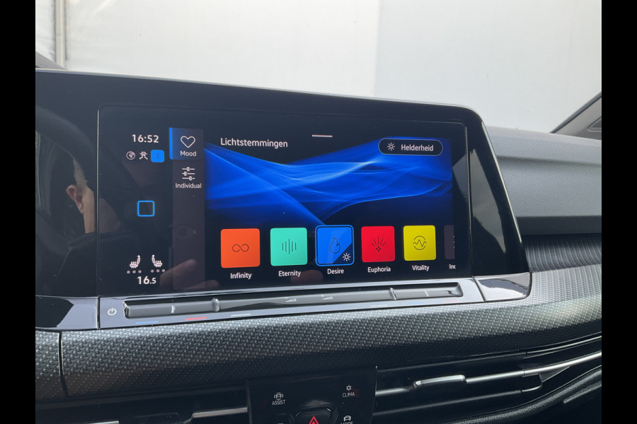 Volkswagen Golf 1.5 eTSI R-Line Business+ Automaat Sfeerverl Stoel/Stuurverw Adap.Cruise Uitstraling!