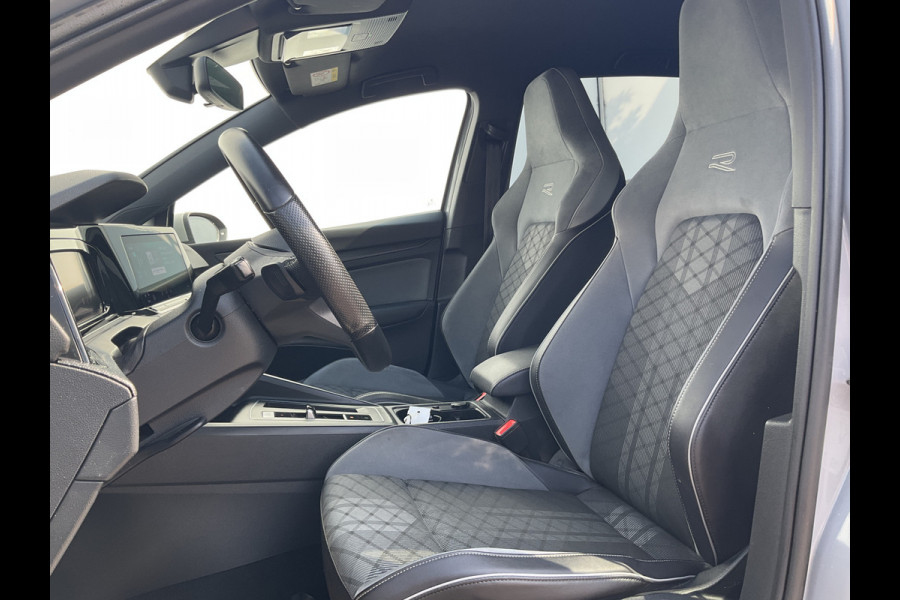 Volkswagen Golf 1.5 eTSI R-Line Business+ Automaat Sfeerverl Stoel/Stuurverw Adap.Cruise Uitstraling!