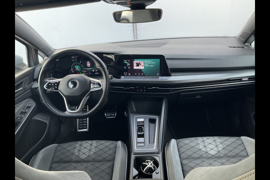 Volkswagen Golf 1.5 eTSI R-Line Business+ Automaat Sfeerverl Stoel/Stuurverw Adap.Cruise Uitstraling!