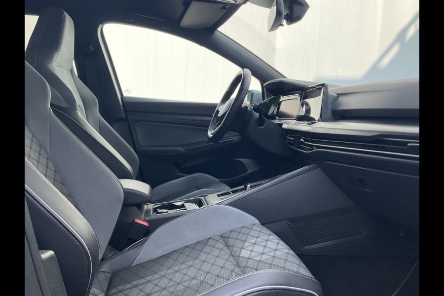 Volkswagen Golf 1.5 eTSI R-Line Business+ Automaat Sfeerverl Stoel/Stuurverw Adap.Cruise Uitstraling!