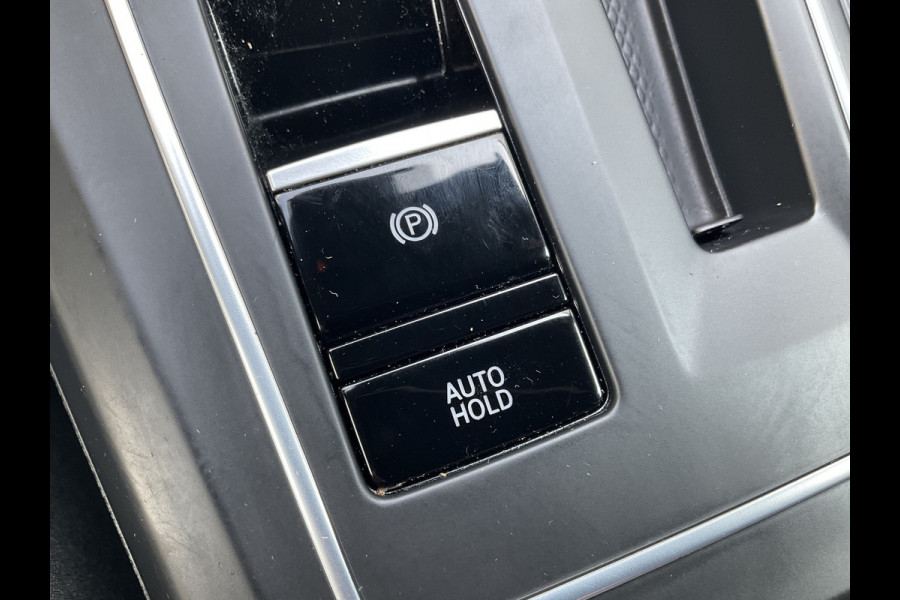 Volkswagen Golf 1.5 eTSI R-Line Business+ Automaat Sfeerverl Stoel/Stuurverw Adap.Cruise Uitstraling!