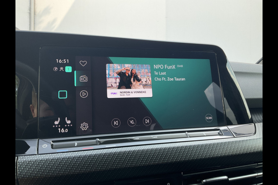Volkswagen Golf 1.5 eTSI R-Line Business+ Automaat Sfeerverl Stoel/Stuurverw Adap.Cruise Uitstraling!