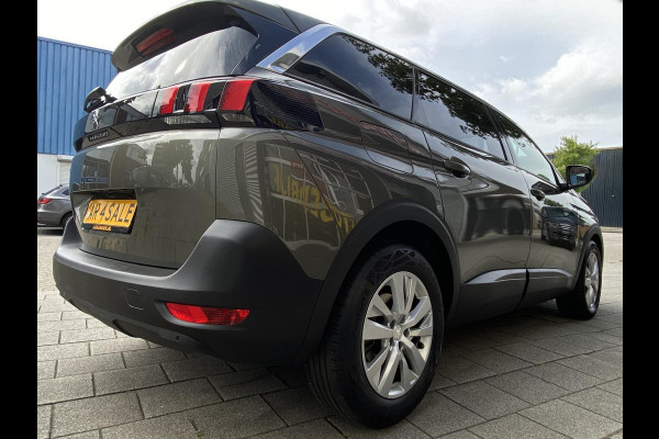 Peugeot 5008 1.2 PureTech 7 Personen - AUTOMAAT - Navigatie/Apple CarPlay I Airco I LED I PDC I Sport velgen I Dealer onderhouden