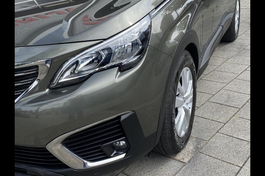 Peugeot 5008 1.2 PureTech 7 Personen - AUTOMAAT - Navigatie/Apple CarPlay I Airco I LED I PDC I Sport velgen I Dealer onderhouden