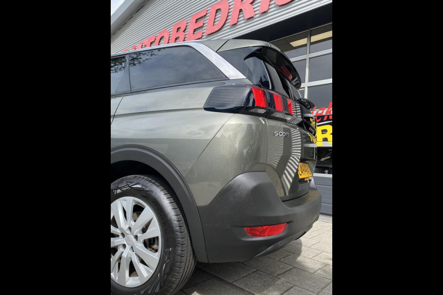 Peugeot 5008 1.2 PureTech 7 Personen - AUTOMAAT - Navigatie/Apple CarPlay I Airco I LED I PDC I Sport velgen I Dealer onderhouden