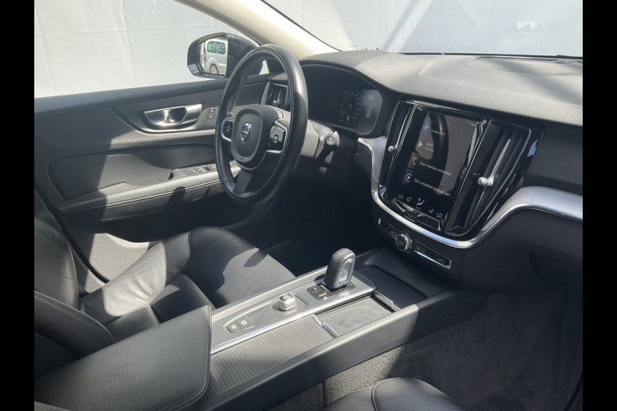 Volvo V60 2.0 B3 Aut8 Business Pro Afn.Trekhaak Leder BLIS Stoel/Stuurverw. 1Eig Intellisafe