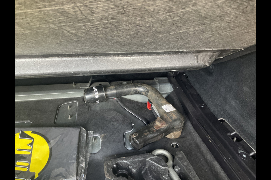 Volvo V60 2.0 B3 Aut8 Business Pro Afn.Trekhaak Leder BLIS Stoel/Stuurverw. 1Eig Intellisafe