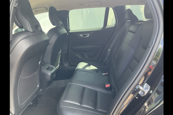 Volvo V60 2.0 B3 Aut8 Business Pro Afn.Trekhaak Leder BLIS Stoel/Stuurverw. 1Eig Intellisafe