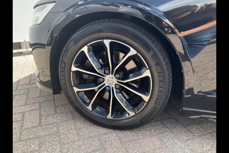 Volvo V60 2.0 B3 Aut8 Business Pro Afn.Trekhaak Leder BLIS Stoel/Stuurverw. 1Eig Intellisafe