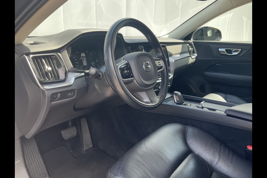 Volvo V60 2.0 B3 Aut8 Business Pro Afn.Trekhaak Leder BLIS Stoel/Stuurverw. 1Eig Intellisafe