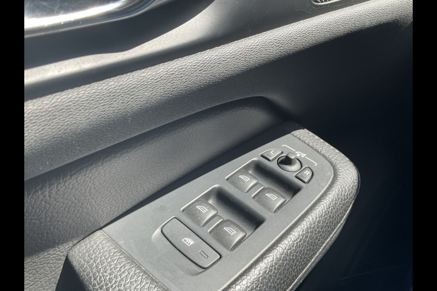 Volvo V60 2.0 B3 Aut8 Business Pro Afn.Trekhaak Leder BLIS Stoel/Stuurverw. 1Eig Intellisafe