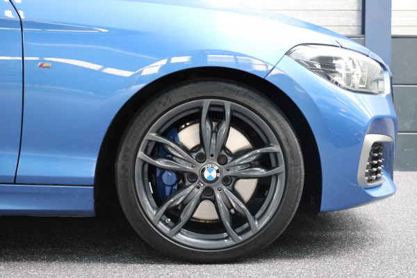 BMW 1-serie M140i Special Edition LED/SCHUIFDAK/ALCANTARA+S.VERWARMING/LMV/PDC/CRUISE/ECC/12 MND GARANTIE!