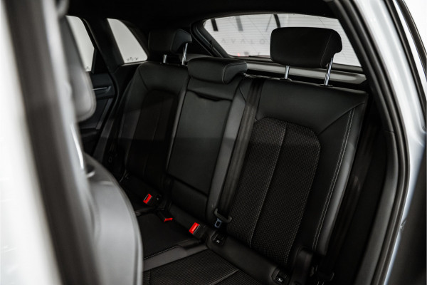 Audi Q3 35 TFSI 2x S Line 150PK NL AUTO+NAP | Matrix | Carplay | Virtual | Dodehoek