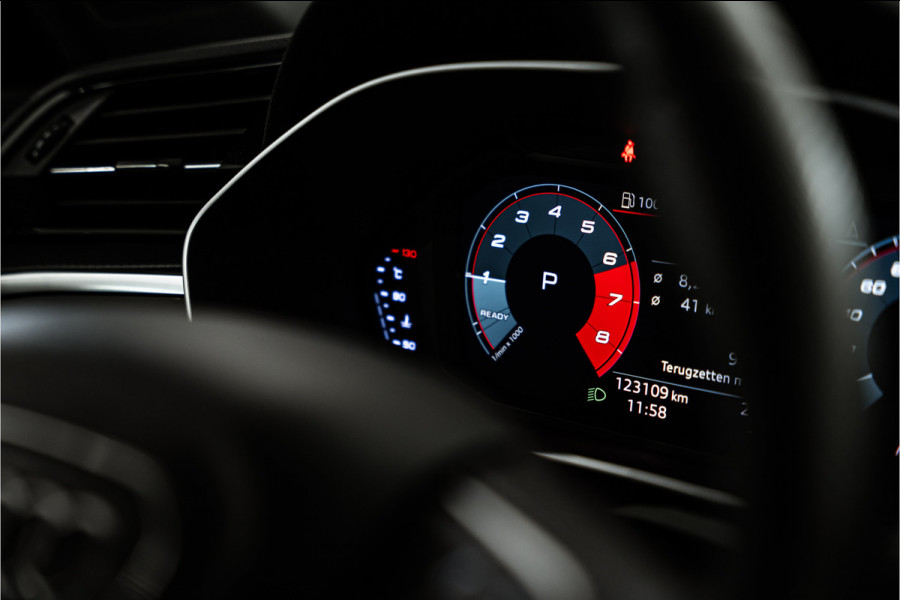 Audi Q3 35 TFSI 2x S Line 150PK NL AUTO+NAP | Matrix | Carplay | Virtual | Dodehoek
