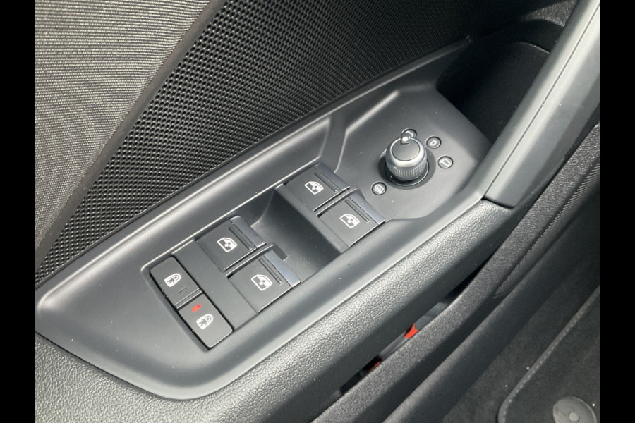 Audi A3 Limousine 30 TFSI Advanced edition Automaat Nav/Cruise Sportzetels 1Eig Digitaal NL-Auto!