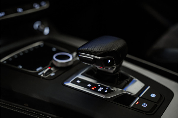 Audi Q5 2.0 TFSI Quattro 2x S-Line 252PK NL AUTO+NAP | Pano | luchtvering | Sfeer | Virtual | MATRIX
