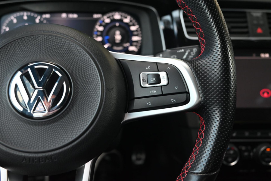 Volkswagen Golf 2.0 TSI GTI TCR | 290PK | PANO | CAMERA | VIRTUAL | PURE GREY | Adaptive | Keyless | 19'' |