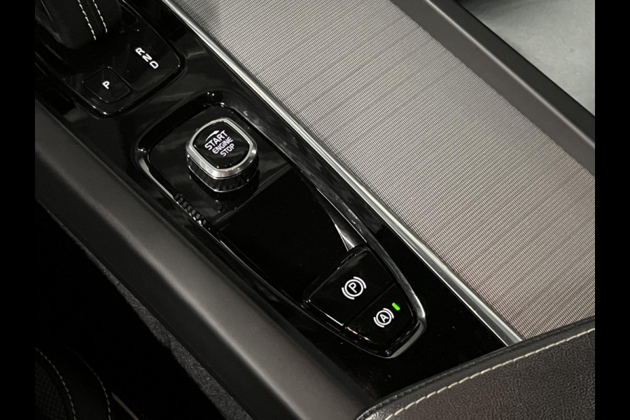 Volvo XC60 2.0 T6 Plug-in hybrid AWD R-Design adapt. cruise control | trekhaak | schuif/kantel dak | stoel/stuurwiel verwarming | Carplay