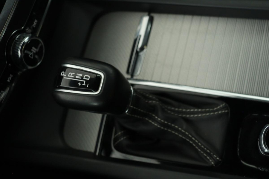 Volvo S60 2.0 T4 R-Design | Verkocht | Verkauft | Sold