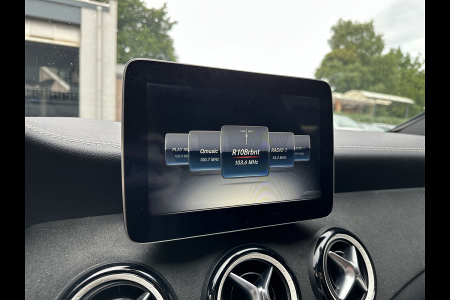 Mercedes-Benz CLA-Klasse Shooting Brake 200 Prestige AMG-LINE / PANO / STOELVERWARMING / DEFA ALARM