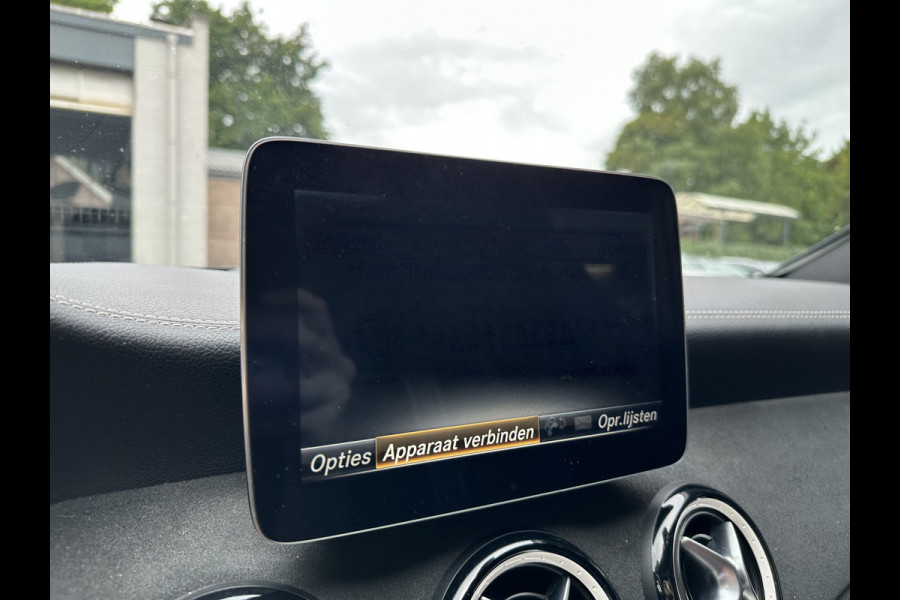 Mercedes-Benz CLA-Klasse Shooting Brake 200 Prestige AMG-LINE / PANO / STOELVERWARMING / DEFA ALARM