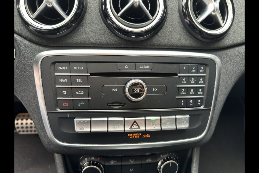 Mercedes-Benz CLA-Klasse Shooting Brake 200 Prestige AMG-LINE / PANO / STOELVERWARMING / DEFA ALARM