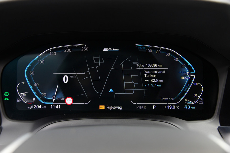 BMW 3 Serie Touring 330e Sportline | Shadow | 19 | Live cockpit