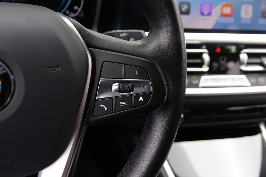 BMW 3 Serie Touring 330e Sportline | Shadow | 19 | Live cockpit