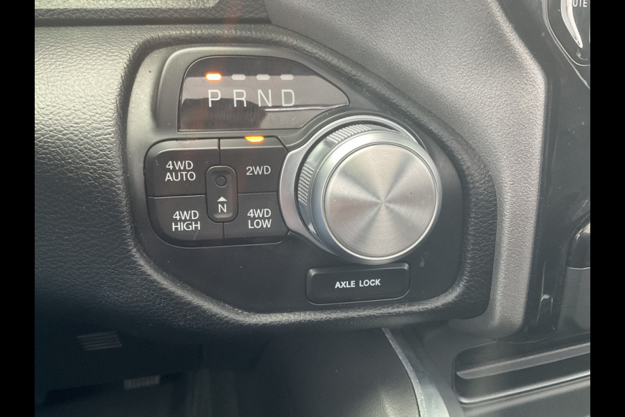 Dodge Ram 1500 5.7 V8 4x4 Crew Cab Laramie Pano Trekhaak Leder Harman/Kardon Limited Night-Package!