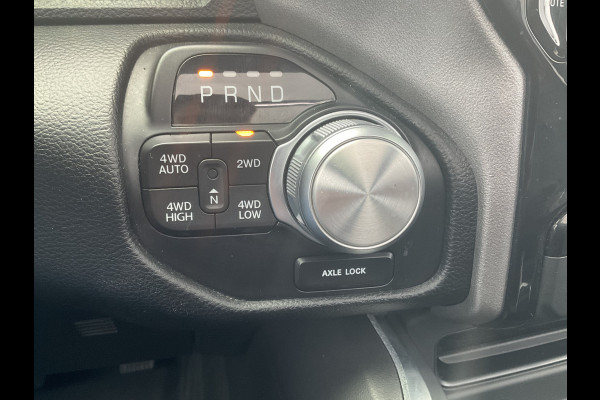 Dodge Ram 1500 5.7 V8 4x4 Crew Cab Laramie Pano Trekhaak Leder Harman/Kardon Limited Night-Package!