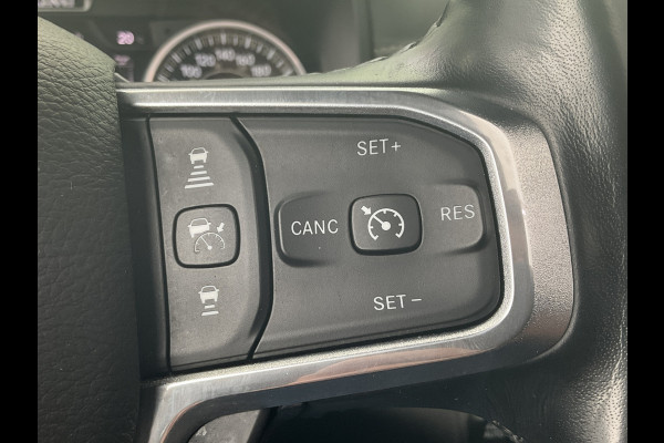 Dodge Ram 1500 5.7 V8 4x4 Crew Cab Laramie Pano Trekhaak Leder Harman/Kardon Limited Night-Package!