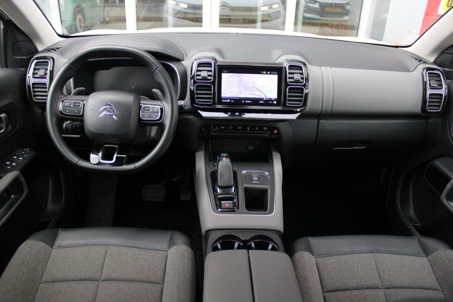 Citroën C5 Aircross 1.6 Plug-in 225PK Hybrid BUSINESS | NAVIGATIE | APPLE CARPLAY/ANDROID AUTO | KEYLESS ENTRY/START | LED KOPLAMPEN | DODEHOEK DETECTIE | LICHTMETALEN VELGEN 18" | CLIMATE CONTROL | NAVIGATIE | PARKEERSENSOREN VOOR EN ACHTER |