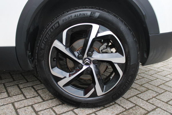 Citroën C5 Aircross 1.6 Plug-in 225PK Hybrid BUSINESS | NAVIGATIE | APPLE CARPLAY/ANDROID AUTO | KEYLESS ENTRY/START | LED KOPLAMPEN | DODEHOEK DETECTIE | LICHTMETALEN VELGEN 18" | CLIMATE CONTROL | NAVIGATIE | PARKEERSENSOREN VOOR EN ACHTER |