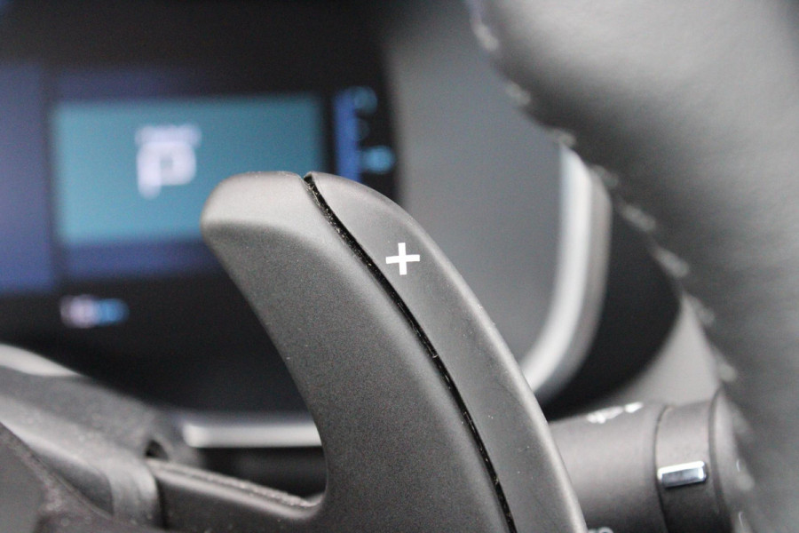 Citroën C5 Aircross 1.6 Plug-in 225PK Hybrid BUSINESS | NAVIGATIE | APPLE CARPLAY/ANDROID AUTO | KEYLESS ENTRY/START | LED KOPLAMPEN | DODEHOEK DETECTIE | LICHTMETALEN VELGEN 18" | CLIMATE CONTROL | NAVIGATIE | PARKEERSENSOREN VOOR EN ACHTER |